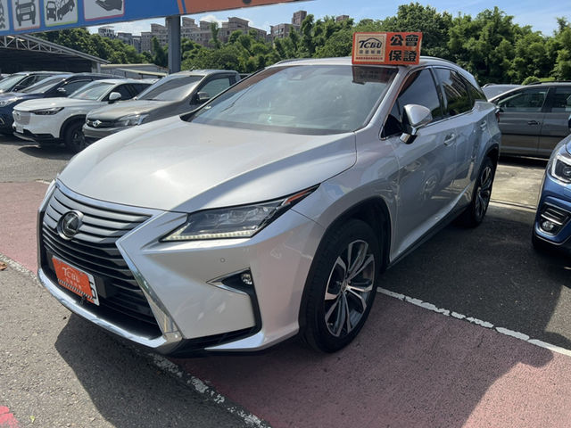 I KEY.天窗.電動椅.導航.定速.9安.倒車影像.  第1張相片