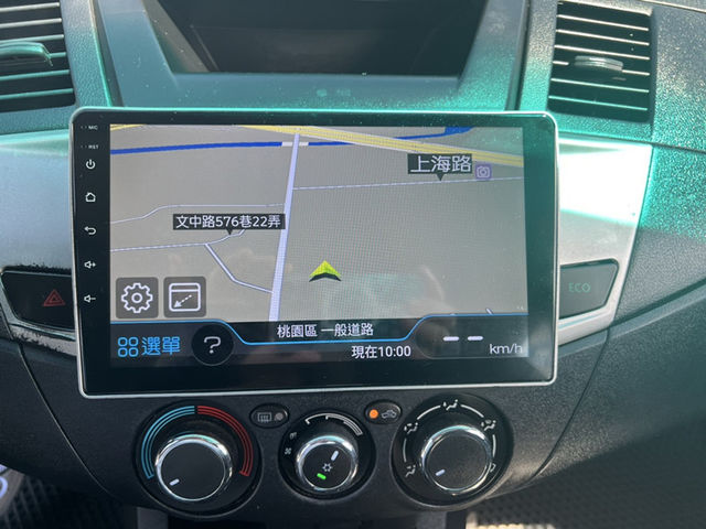 Mitsubishi Zinger  第9張相片