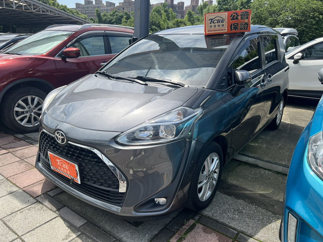 Toyota SIENTA  第1張相片
