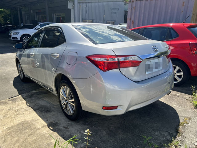 Toyota ALTIS  第14張相片