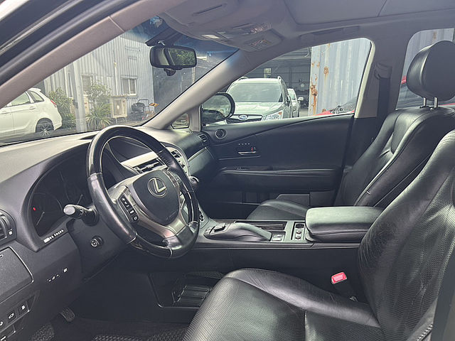 Lexus RX  第7張相片