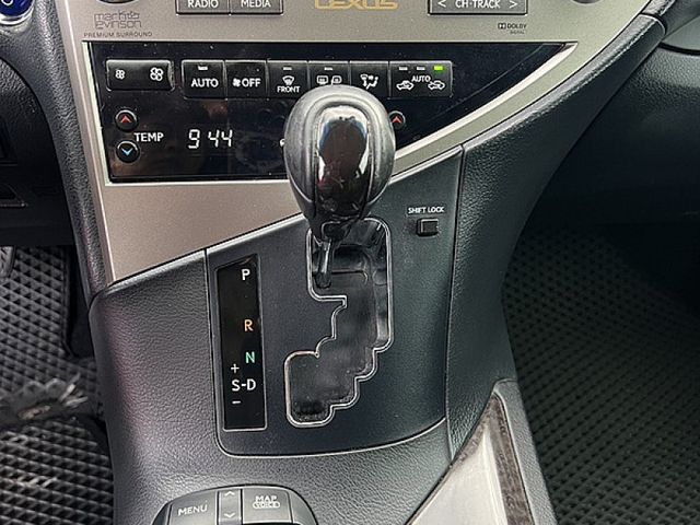 Lexus RX  第15張相片