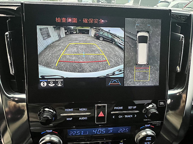 Toyota ALPHARD  第13張相片