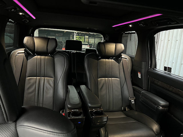 Toyota ALPHARD  第14張相片