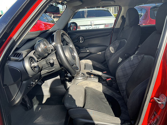 MINI Cooper  第21張相片