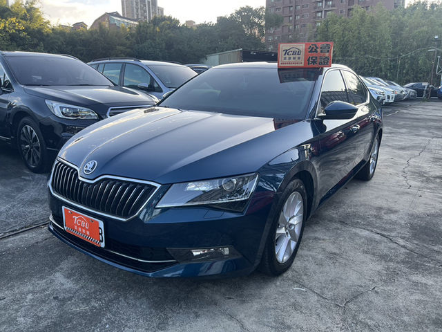 Skoda Superb  第4張相片