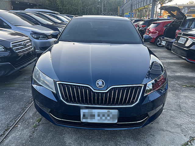 Skoda Superb  第6張相片