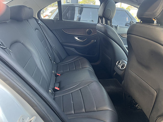 Mercedes-Benz/賓士 C200  第2張相片