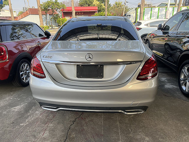 Mercedes-Benz/賓士 C200  第7張相片