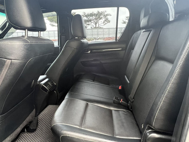 Toyota Hilux  第11張相片