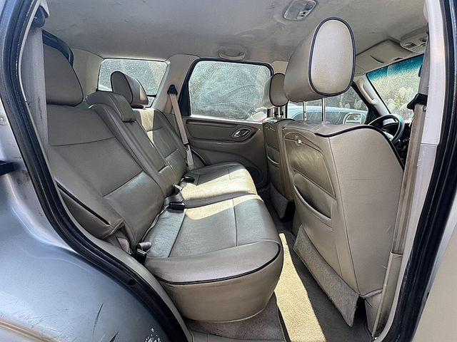 Mazda Tribute  第2張相片