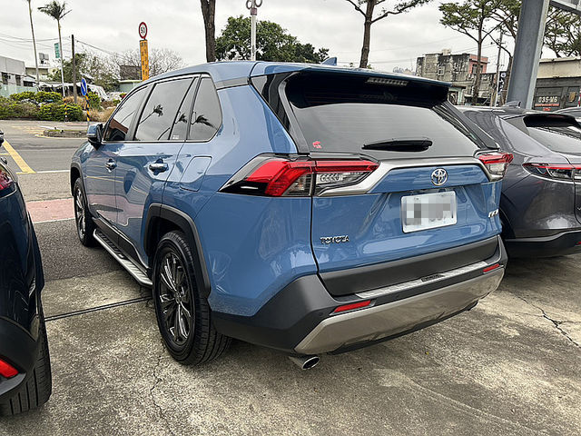 Toyota RAV4  第3張相片
