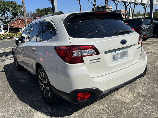 Subaru Outback  第3張相片