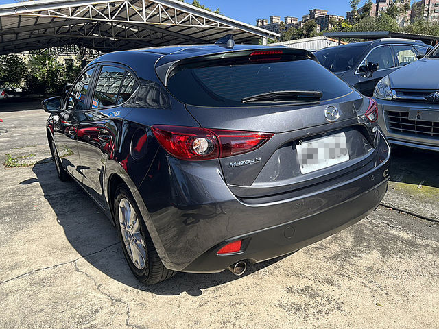 Mazda Mazda3  第4張相片