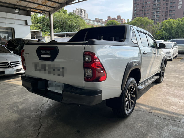 I KEY.電動椅.定速.導航.360度倒車影像.7安.4WD.抬頭顯示器.前後鏡頭行車紀錄器  第5張相片