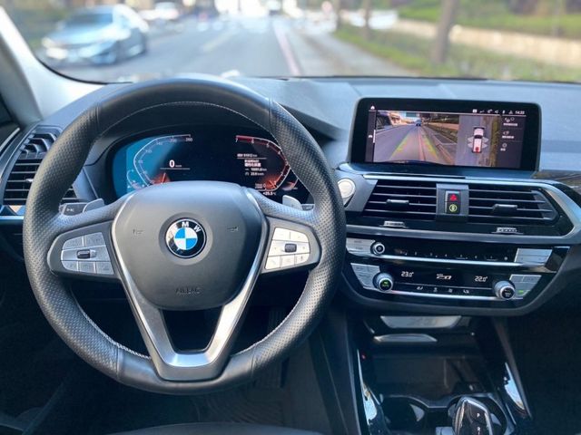 BMW/ 寶馬  X3 SERIES  X3 xDrive20i  第9張相片