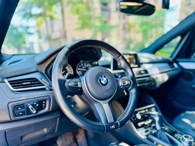 BMW/ 寶馬  2 SERIES  220i  第12張相片
