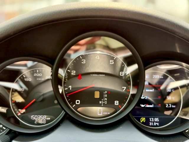 PORSCHE  Cayenne 凱安  第11張相片