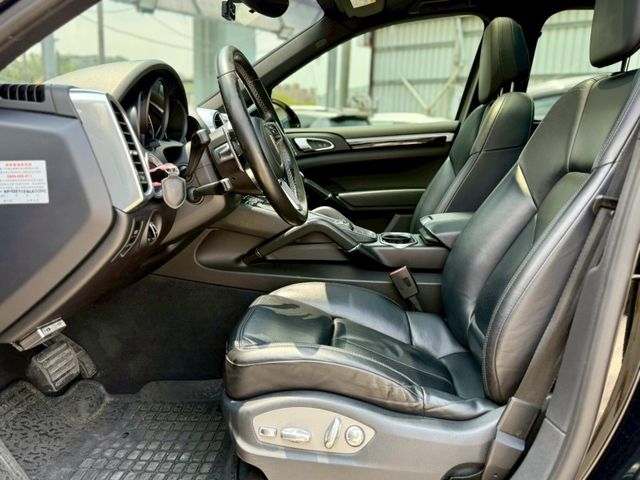 PORSCHE  Cayenne 凱安  第15張相片