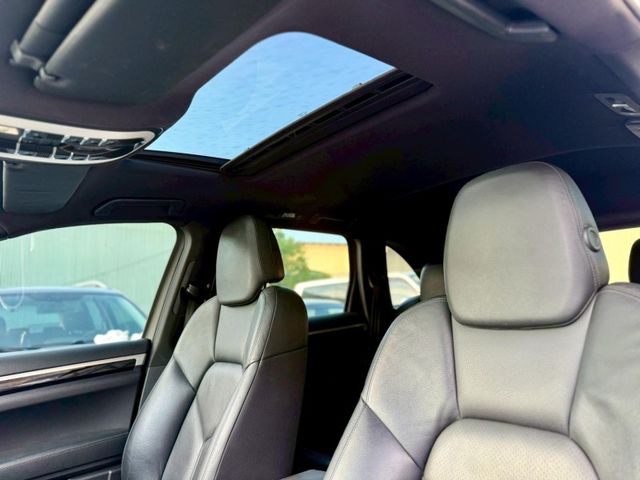 PORSCHE  Cayenne 凱安  第15張相片