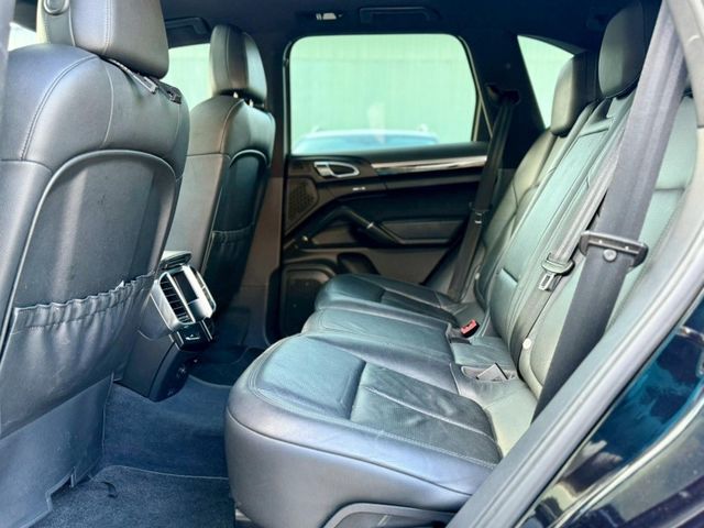 PORSCHE  Cayenne 凱安  第17張相片