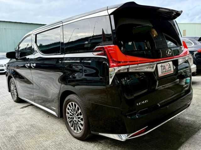 Lexus  LX 2023年 凌志 Lexus LM30  第6張相片