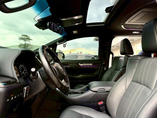 Lexus  LX 2023年 凌志 Lexus LM30  第8張相片