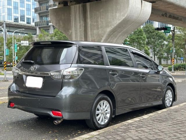 Toyota  Wish  第2張相片