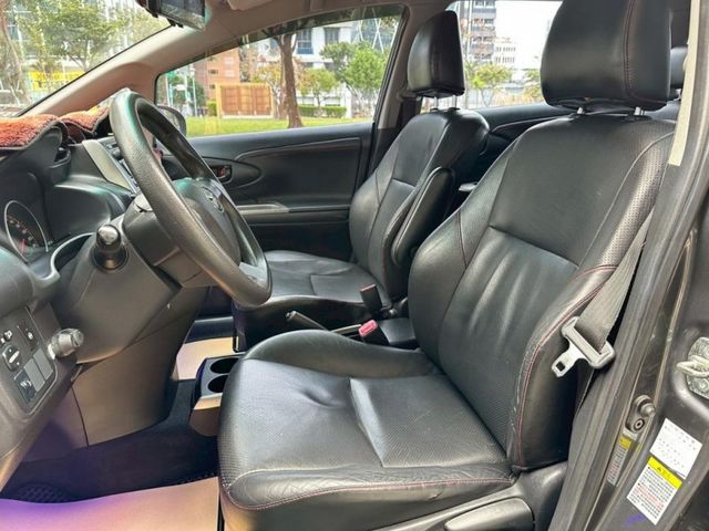 Toyota  Wish  第5張相片