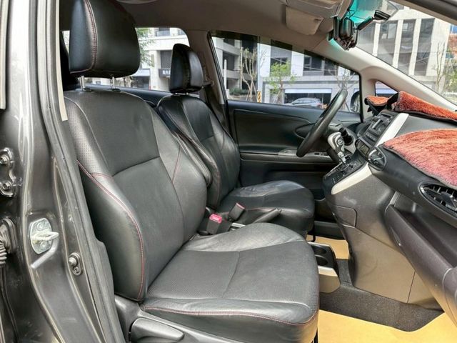 Toyota  Wish  第7張相片