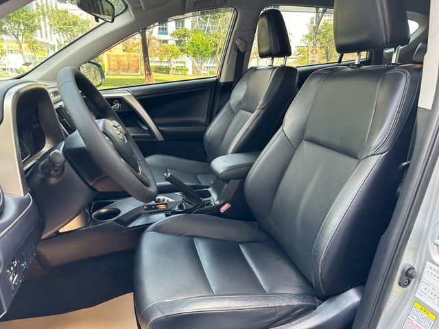 Toyota  RAV4  第4張相片