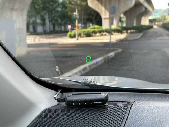 Toyota  RAV4  第8張相片