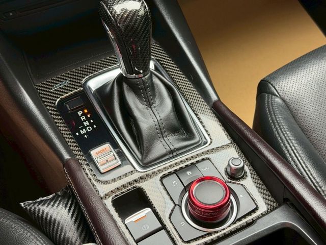 Mazda  Mazda3  第12張相片