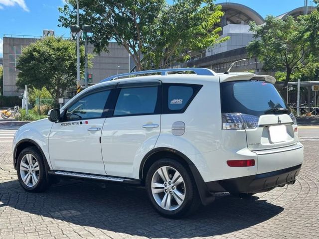 Mitsubishi  Outlander  第2張相片