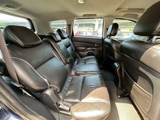 Mitsubishi  Outlander  第6張相片