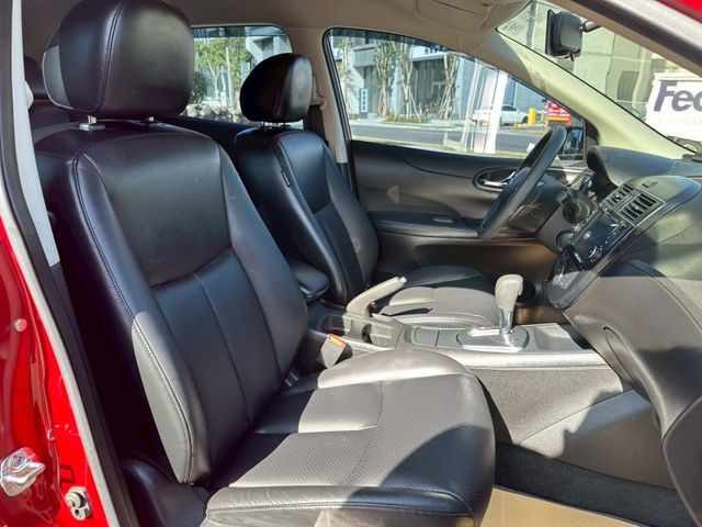 Nissan  Tiida  第6張相片