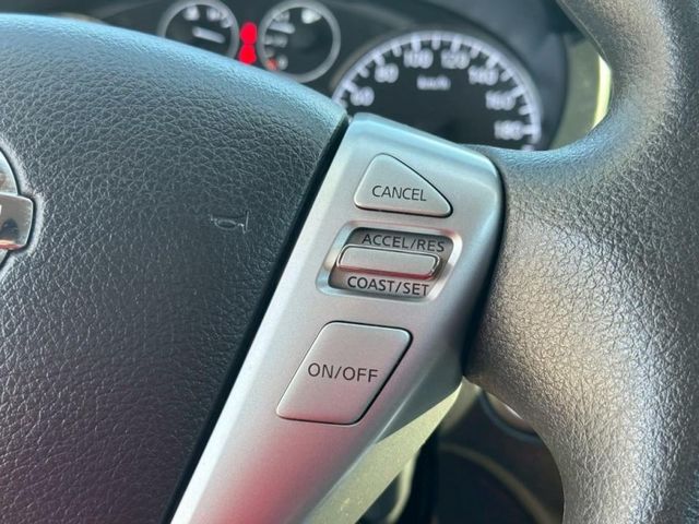 Nissan  Tiida  第7張相片