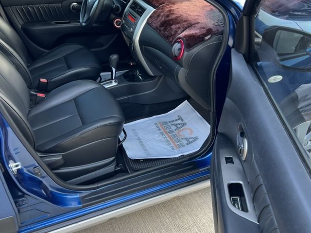 Nissan  Livina  第6張相片