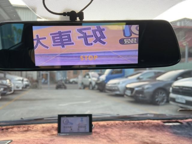 Nissan  Livina  第10張相片