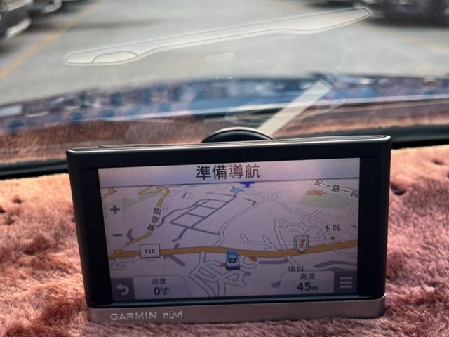 Nissan  Livina  第11張相片