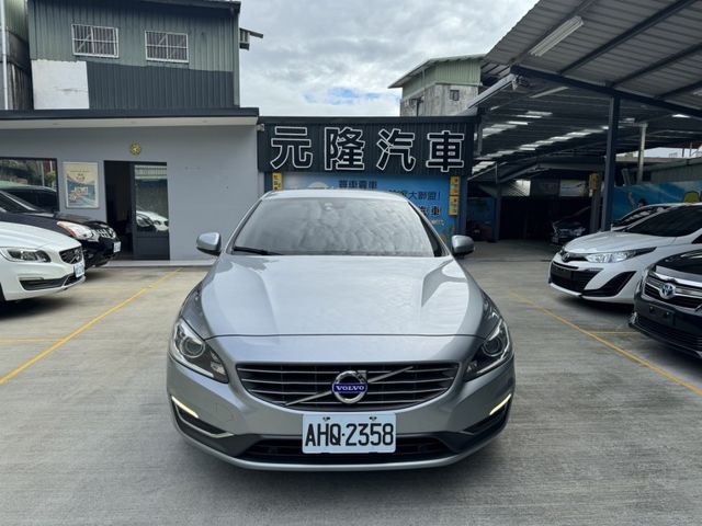 Volvo  S60  第2張相片