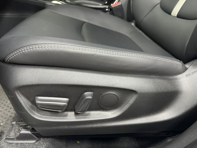 Toyota  Corolla Cross  第11張相片