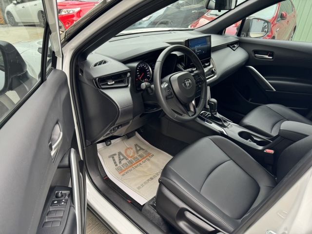 Toyota  Corolla Cross  第4張相片