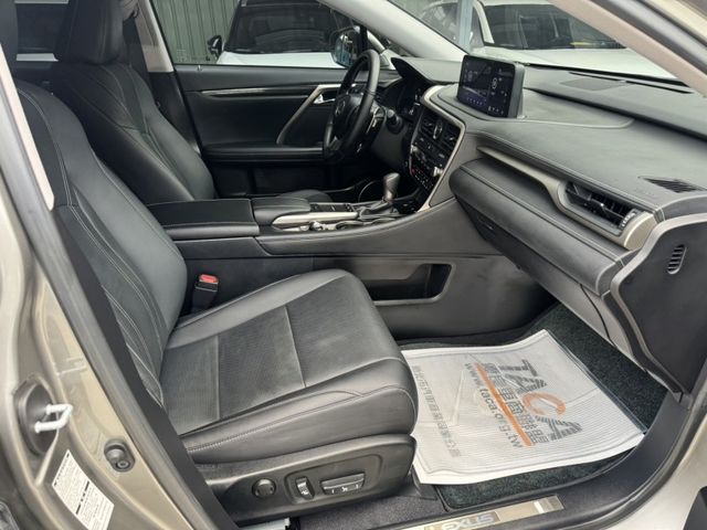 Lexus  RX  第6張相片