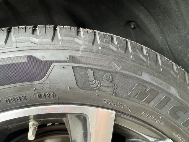 Lexus  RX  第12張相片