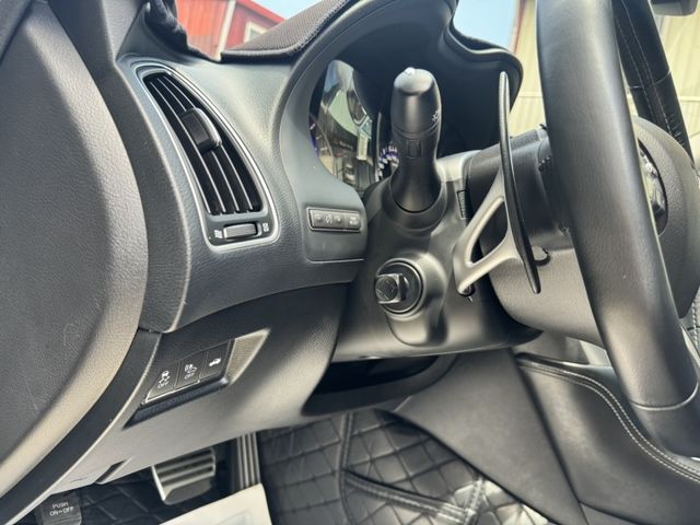 Infiniti  Q50  第8張相片
