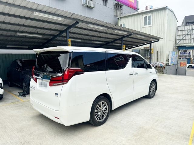 Toyota  ALPHARD  第14張相片