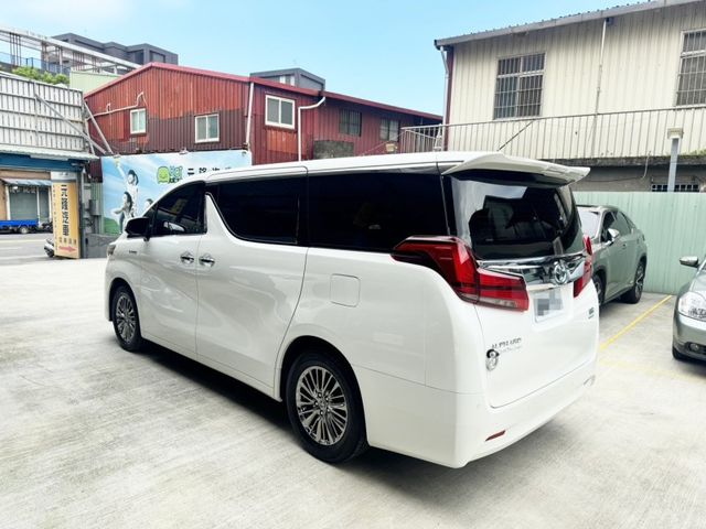 Toyota  ALPHARD  第15張相片