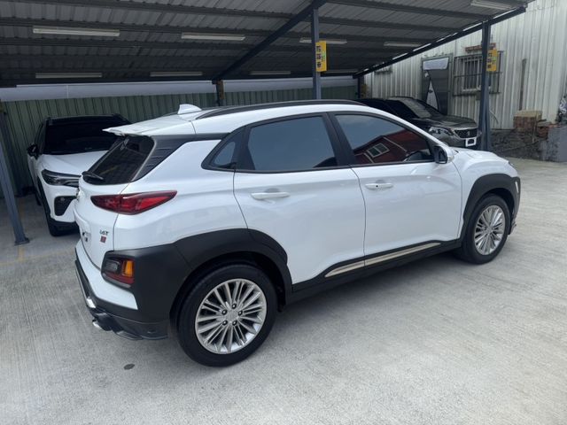 Hyundai  Kona  第13張相片