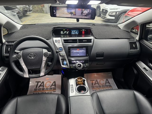 Toyota  Prius  第6張相片